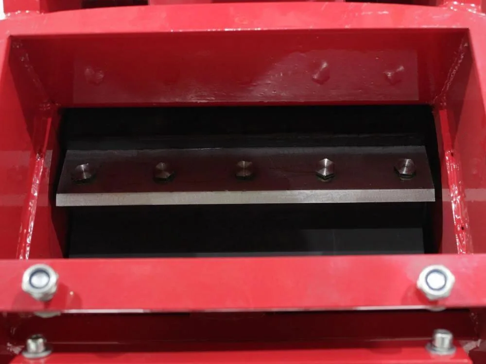 Broyeur de végétaux 15,5 cv - avec attelage et démarrage électrique - photo 3