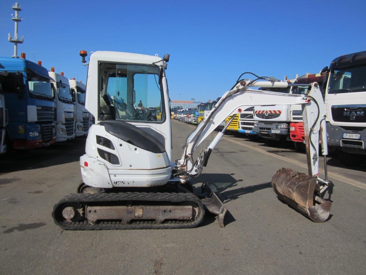 Kubota U25-3 (2005) – Mini Pelle 2,6T – 6 333 h – 3 Godets – Attache Rapide – Révisée