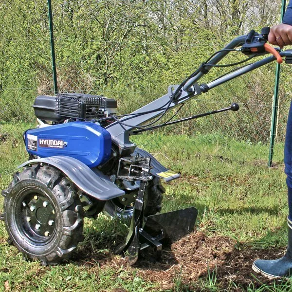 Motoculteur hyundai 6.5cv largeur 1 mètres avec charrue butoir, 6 fraises, roues - photo 4