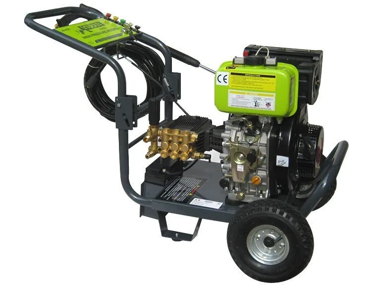 Nettoyeur haute pression diesel 205 bars avec démarrage électrique