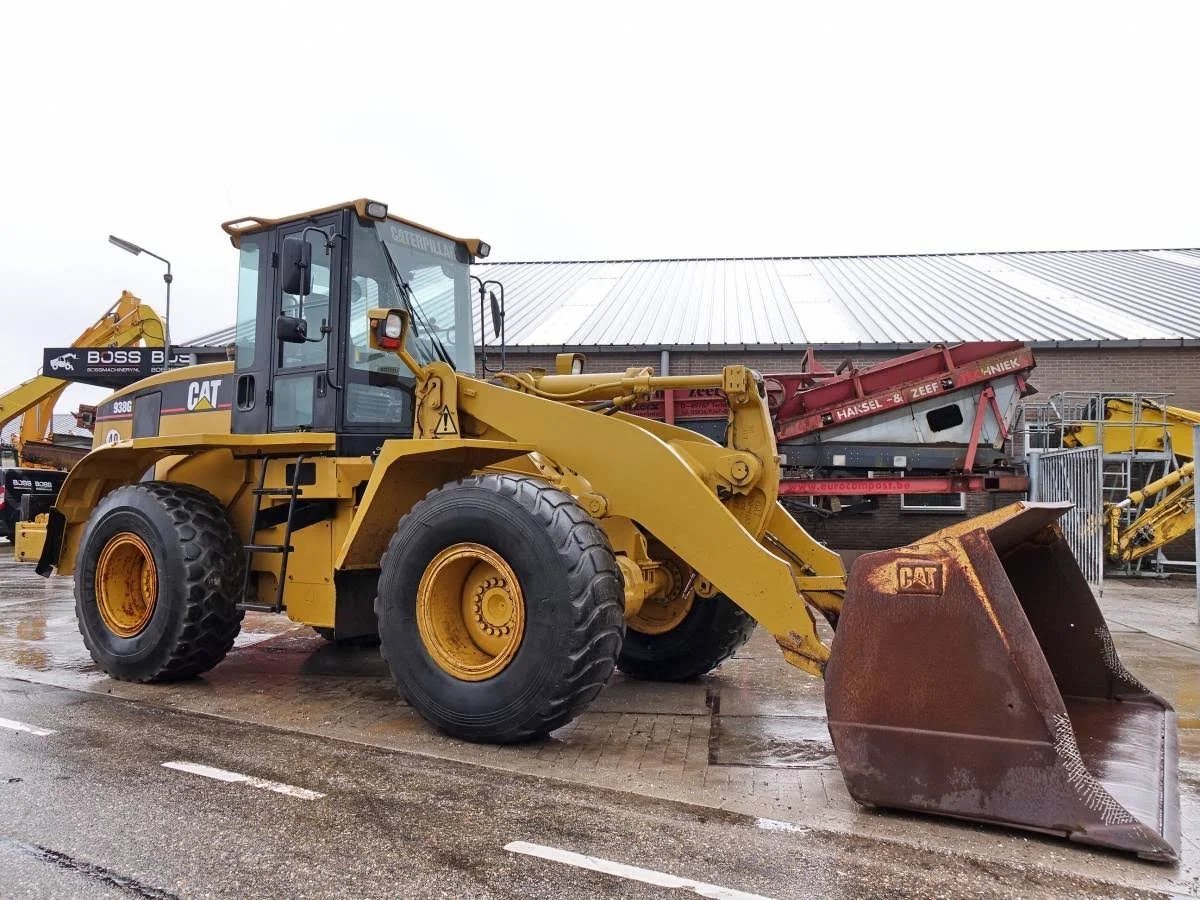 Caterpillar 938G, (1999), 5755 heures, 13.82T - occasion - photo 2