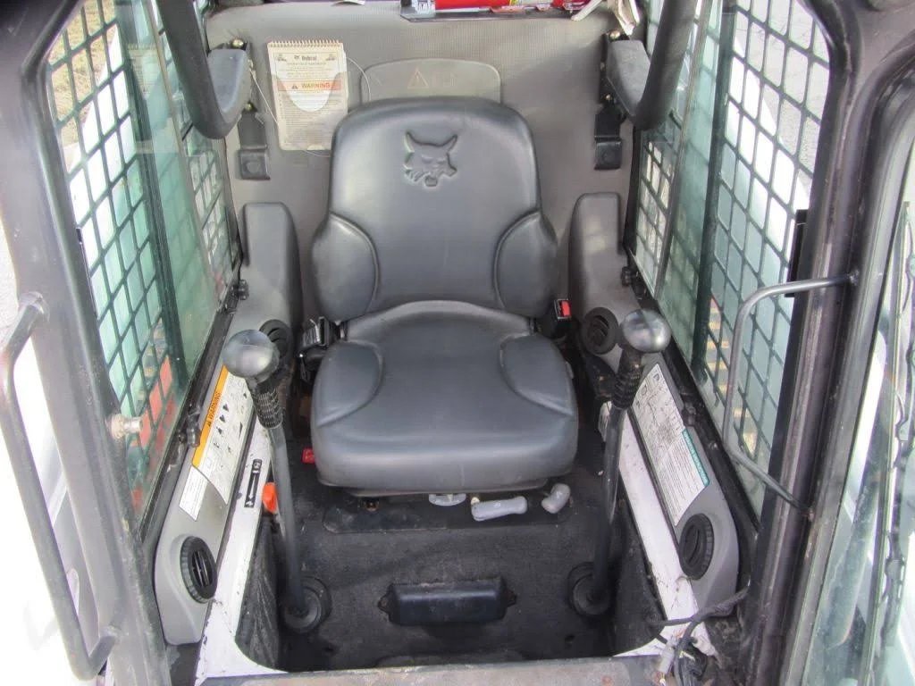 Chargeuse compacte Bobcat S250 – 2010 - photo 3