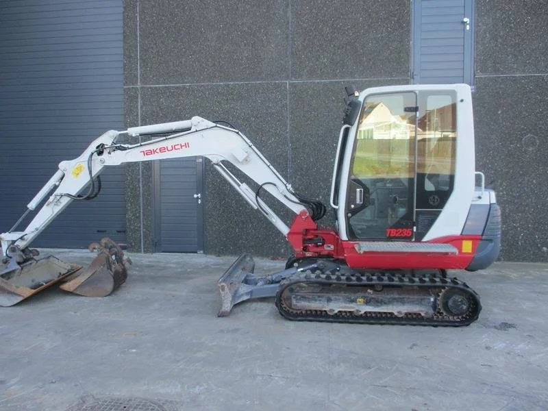 Takeuchi TB235, (2008), 3.5T - occasion - photo 4