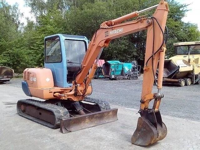 Hitachi EX40, (2000), 4600 heures + 3 Godets - occasion