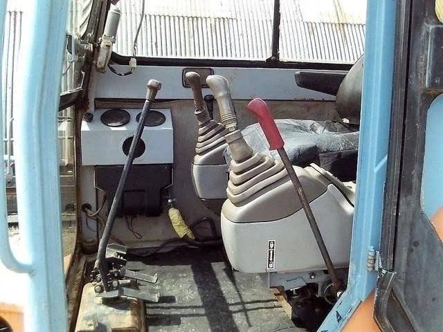 Hitachi EX40, (2000), 4600 heures + 3 Godets - occasion - photo 4