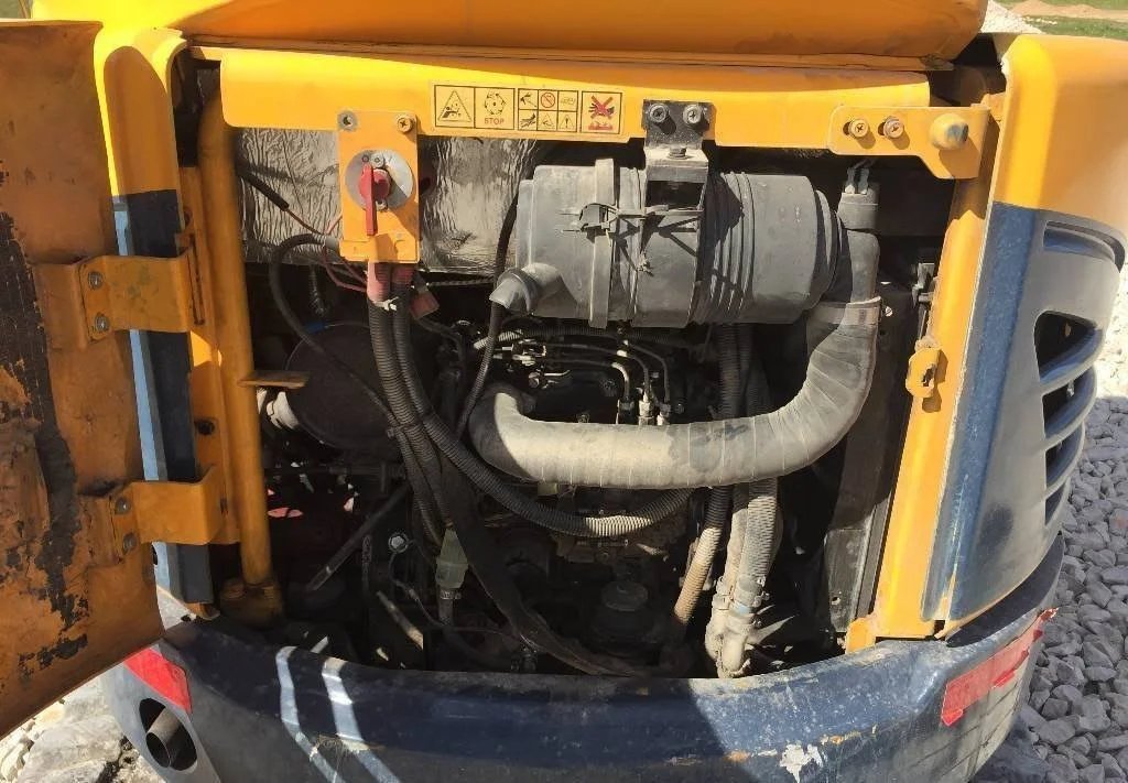 Hyundai Robex 27Z-9, (2011), 5800 heures, 2.8T - occasion - photo 4