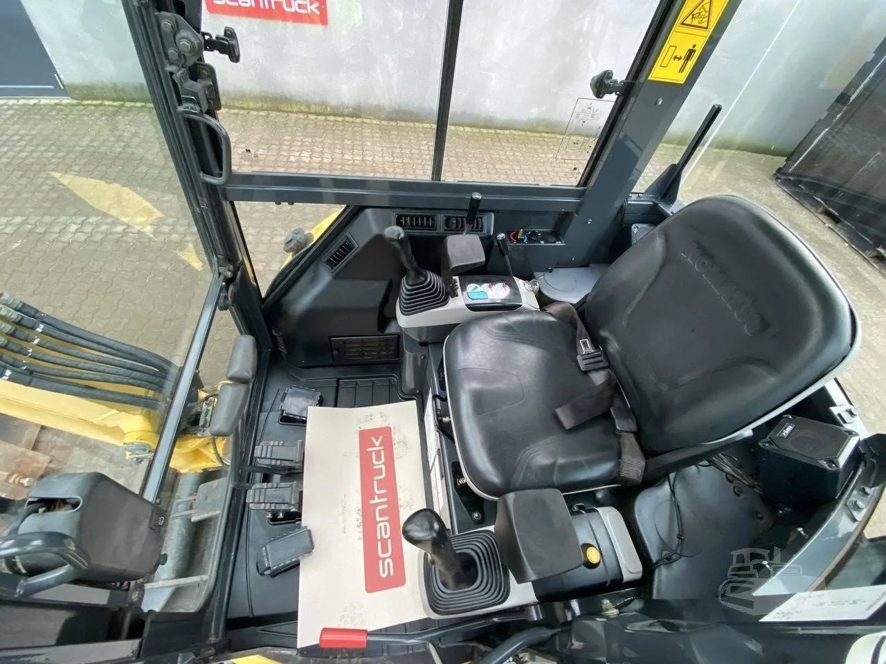 Komatsu PC20MR-2, (2005), 2280 heures, 2T - occasion - photo 2