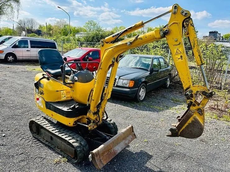 Komatsu PC09-1, (2008), 1500 heures, 0.8T - occasion