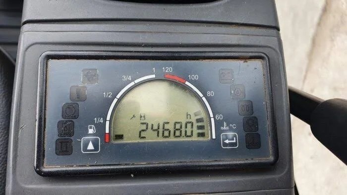 Caterpillar 302.2D, (2013), 2 468 heures, 2.1T + 3 Godets - occasion - photo 7