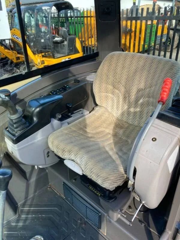 Volvo EC27C, (2015), 3095 heures, 2.8T - occasion - photo 5