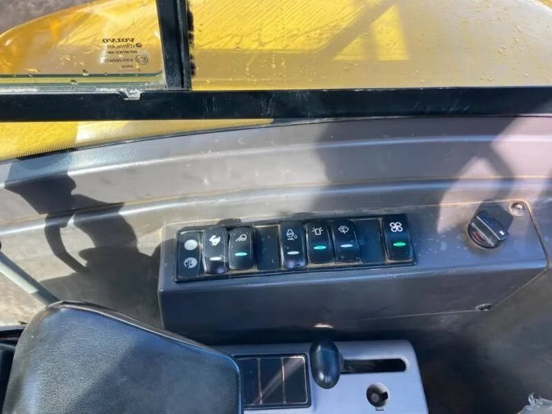 Volvo EC27C, (2015), 3095 heures, 2.8T - occasion - photo 6