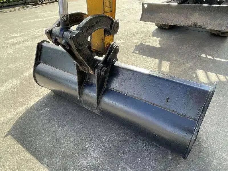 JCB 15 C-1, (2019), 478 heures, 1.5T - occasion - photo 4