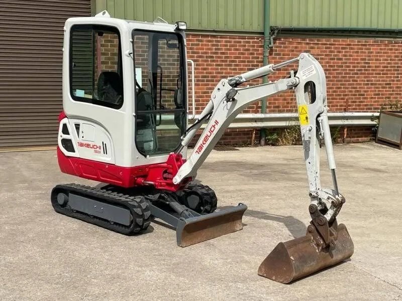 Takeuchi TB216, (2015), 3365 heures, 1.8T - occasion