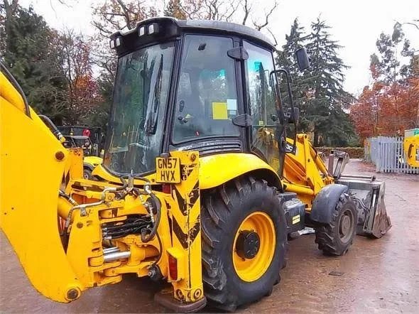 Tractopelle JCB 3CX 2007 – 8T - photo 2
