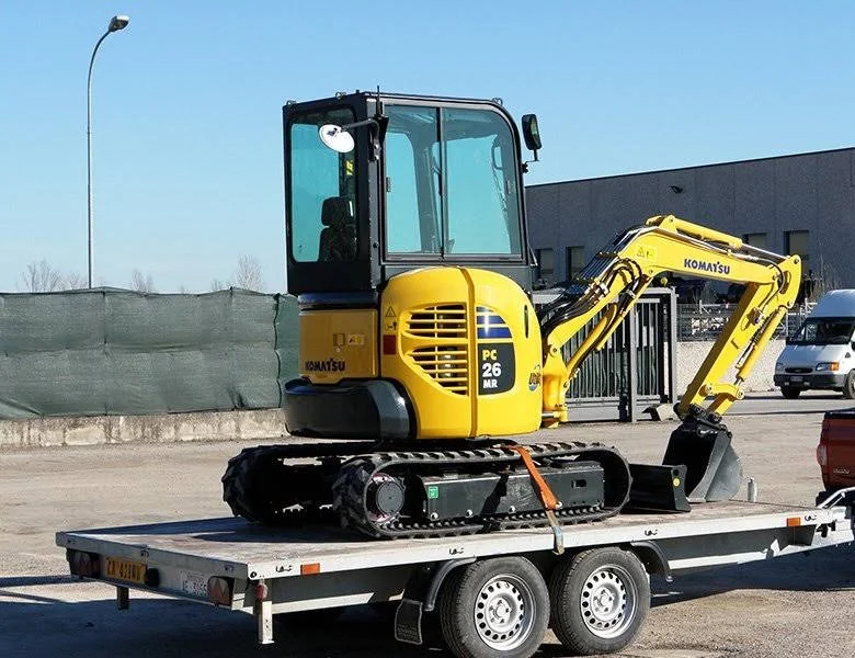 Komatsu PC26MR-3, (2013), 4132 heures, 2.8T - occasion - photo 4