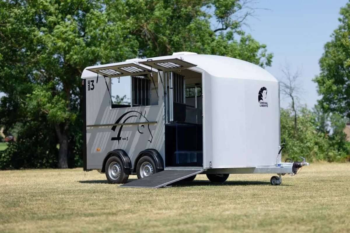 Remorque chevaux Minimax Maxi 3