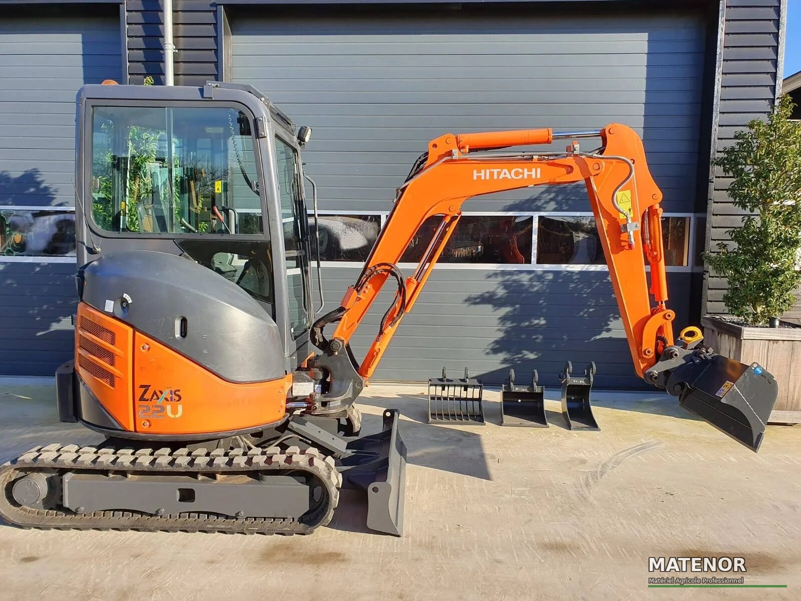 Hitachi ZX22U-2 CLR, (2014), 2.53T – occasion