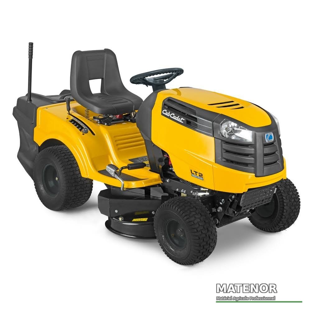 Benzínový traktor Cub Cadet LT2 NR92