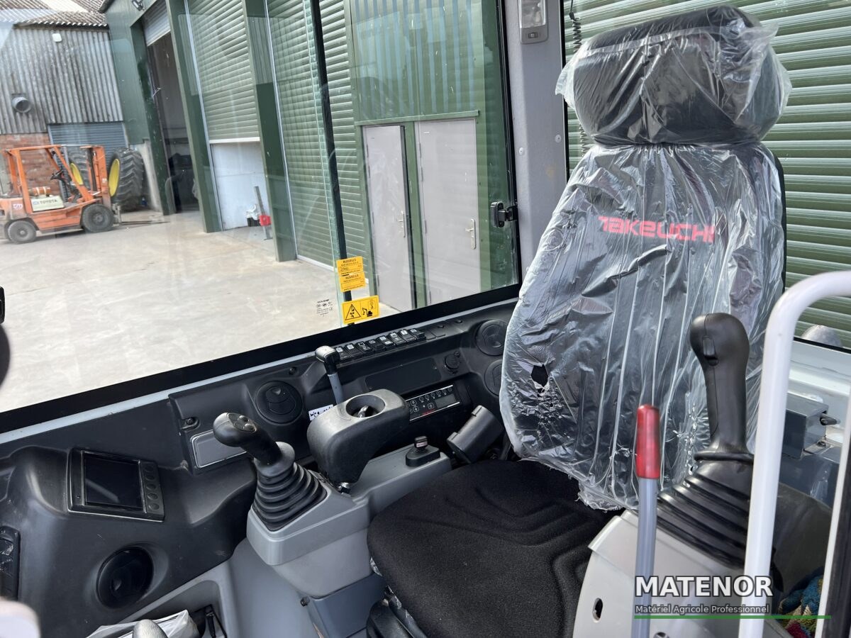 Takeuchi TB230 2020 – Mini Pelle 2,9T avec 2.049h, Moteur Yanmar 18,2 kW - photo 4