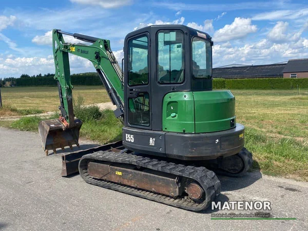 Použité minirypadlo BOBCAT E55 – 5,7T (2012) po generální oprav? se 3 lopatami - photo 7