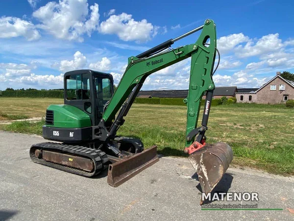 Použité minirypadlo BOBCAT E55 – 5,7T (2012) po generální oprav? se 3 lopatami - photo 8