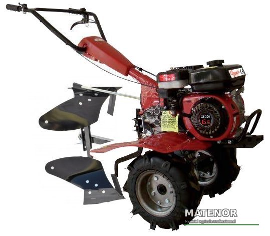 Motoculteur thermique 6.5 cv avec 6 fraises, charrue et roues agraires
