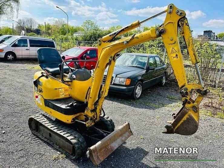 Komatsu PC09-1, (2008), 1500 heures, 0.8T - occasion