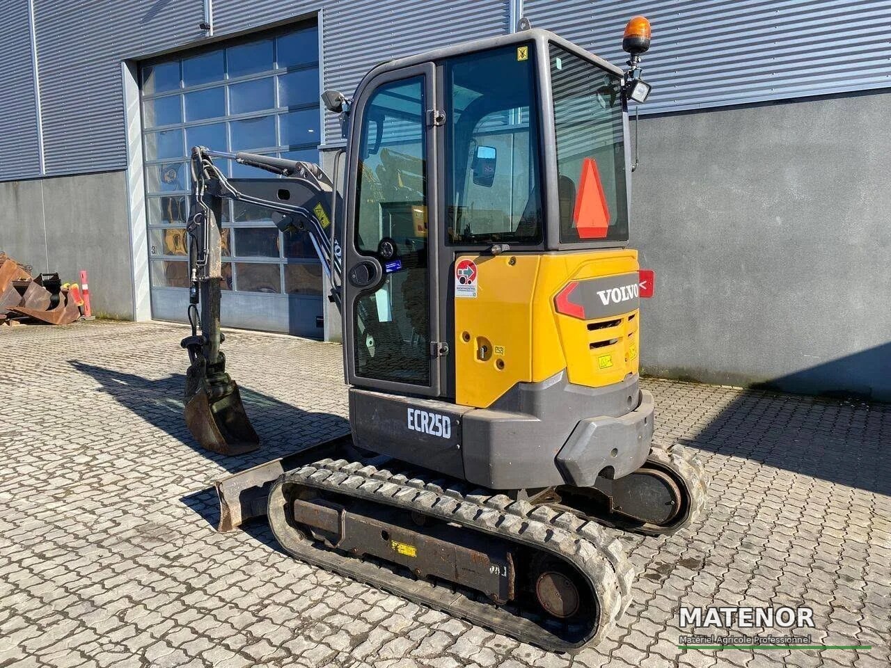 Volvo ECR25, (2015), 1375 heures, 2.5T - occasion - photo 6
