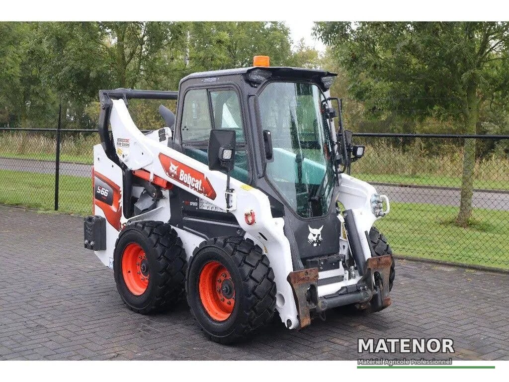 Chargeuse compacte Bobcat S66 High Flow 2022 - photo 3