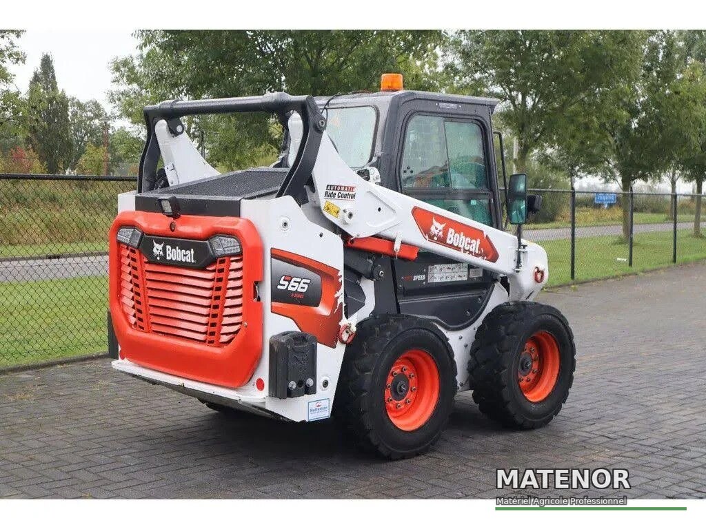 Chargeuse compacte Bobcat S66 High Flow 2022 - photo 4