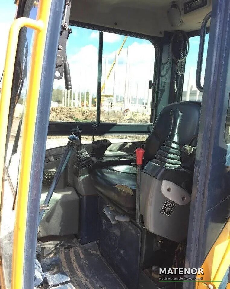 Hyundai Robex 27Z-9, (2011), 5800 heures, 2.8T - occasion - photo 7