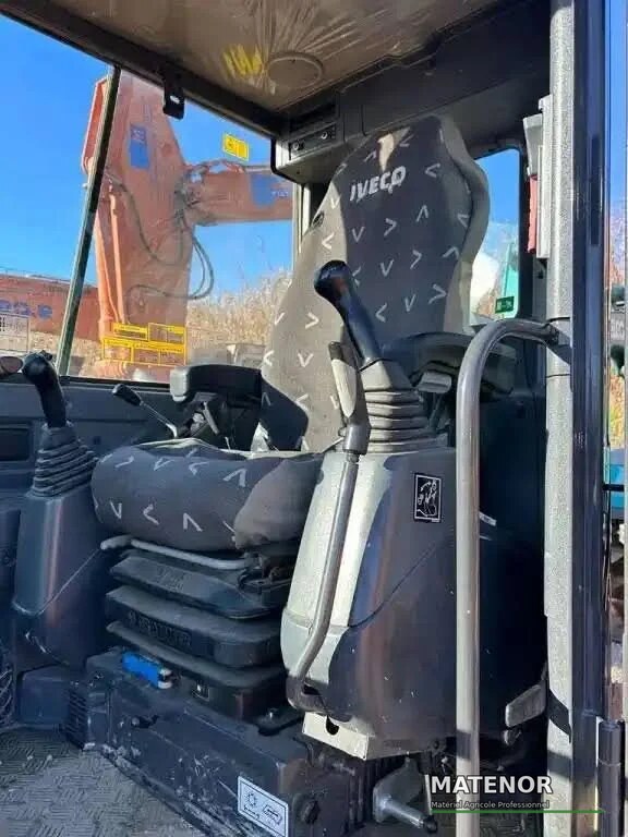 Case CX 60C, (2019), 675 heures, 5.9T - occasion - photo 4