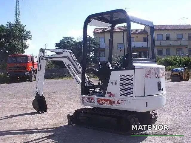 Bobcat E35, (2014), 678 heures, 3.5T - occasion - photo 4