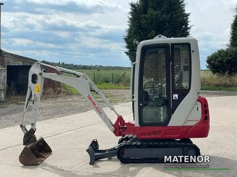 Takeuchi TB216, (2015), 3365 heures, 1.8T - occasion - photo 2
